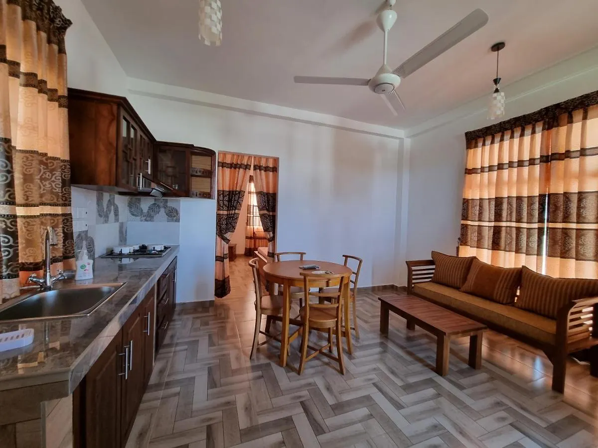 Apartment Grand Station Residence Seeduwa