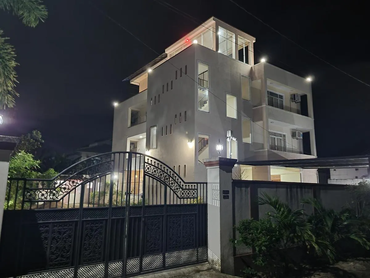 Grand Station Residence Seeduwa 0*,