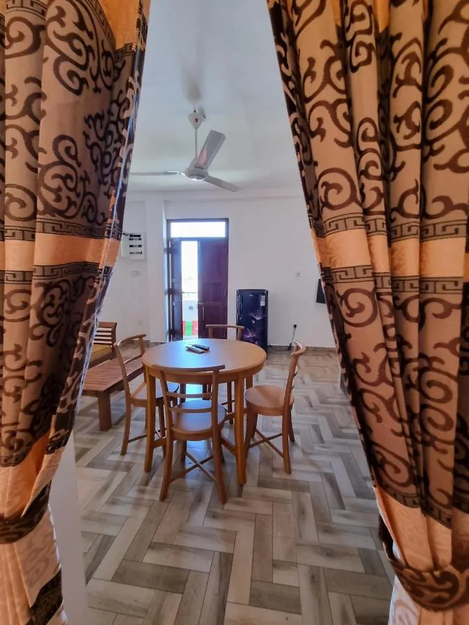 Apartment Grand Station Residence Seeduwa